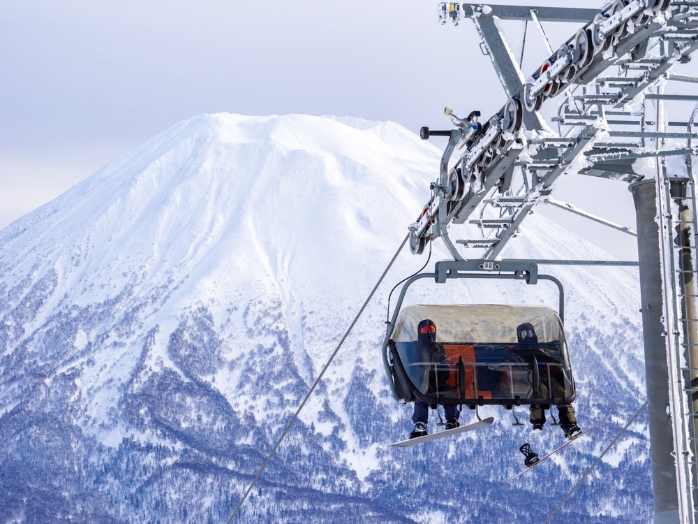Japan’s Ski Town Snacks: Discover the Flavors of Niseko, Hakuba & Beyond