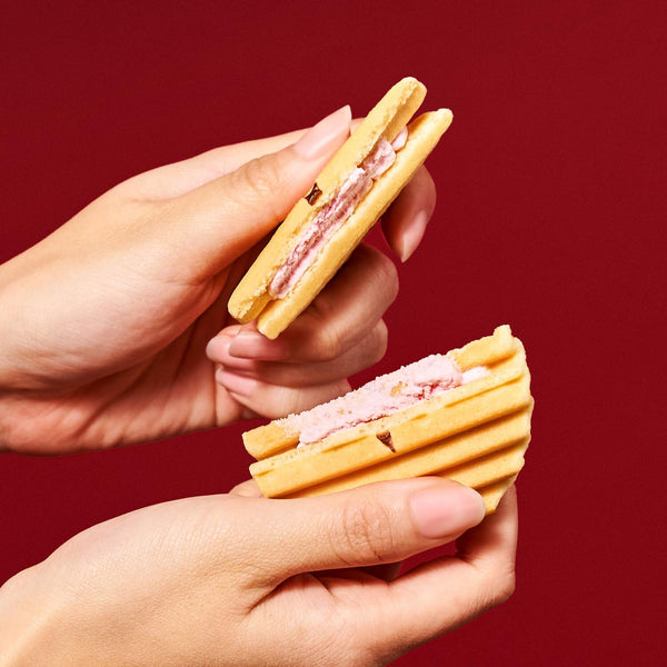 Choga: Kouhaku Strawberry Cream Waffle
