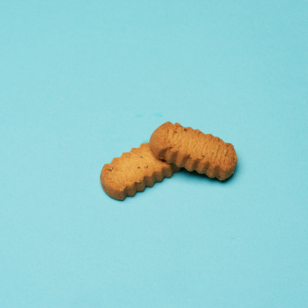Chinsuko Cookie: Garlic & Black Pepper
