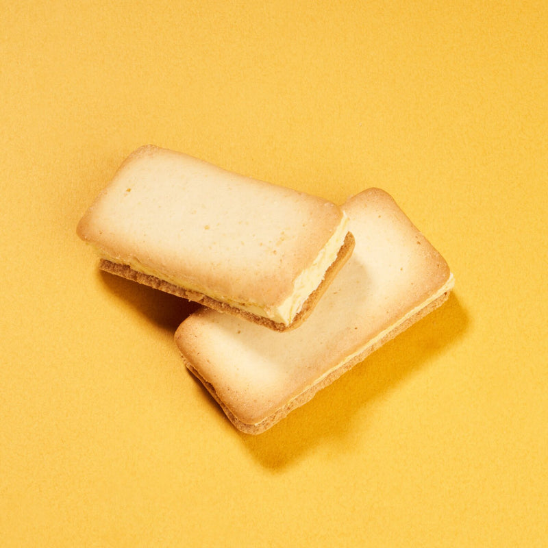 Mojiko Banana Sand Cookie packaging