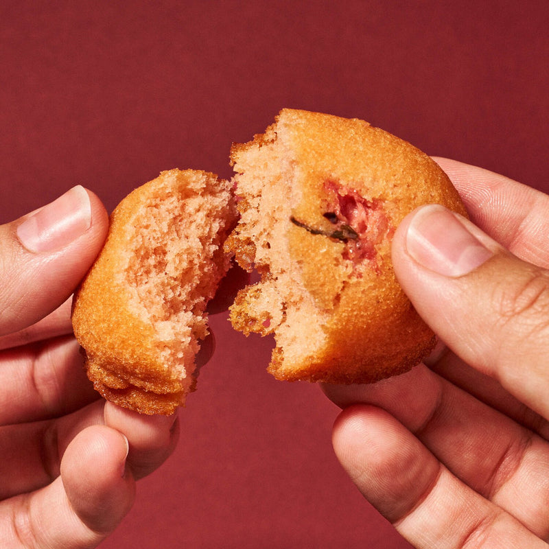 Sakura Cake packaging