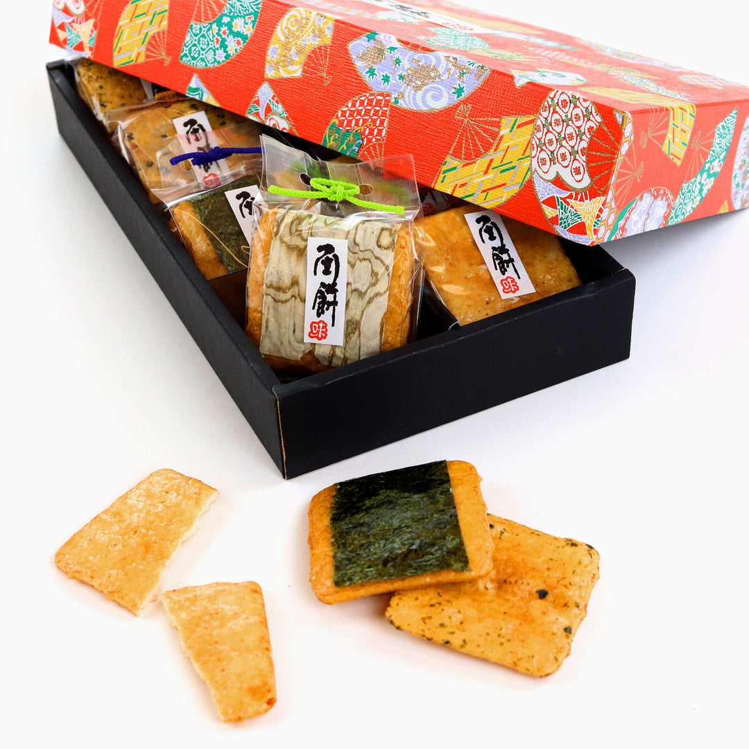 Japanese Asian Snack Box, Candy rice crackers chocolate Seller's Pick of 50  Pieces; Mystery Box 